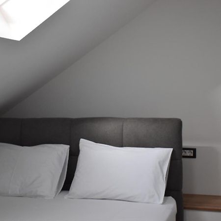 Apartman Lucana Appartement Tribalj Buitenkant foto