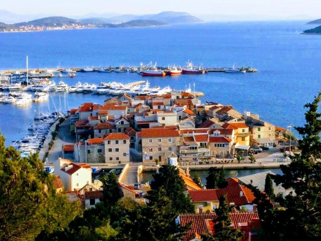 Apartman Lucana Appartement Tribalj Buitenkant foto
