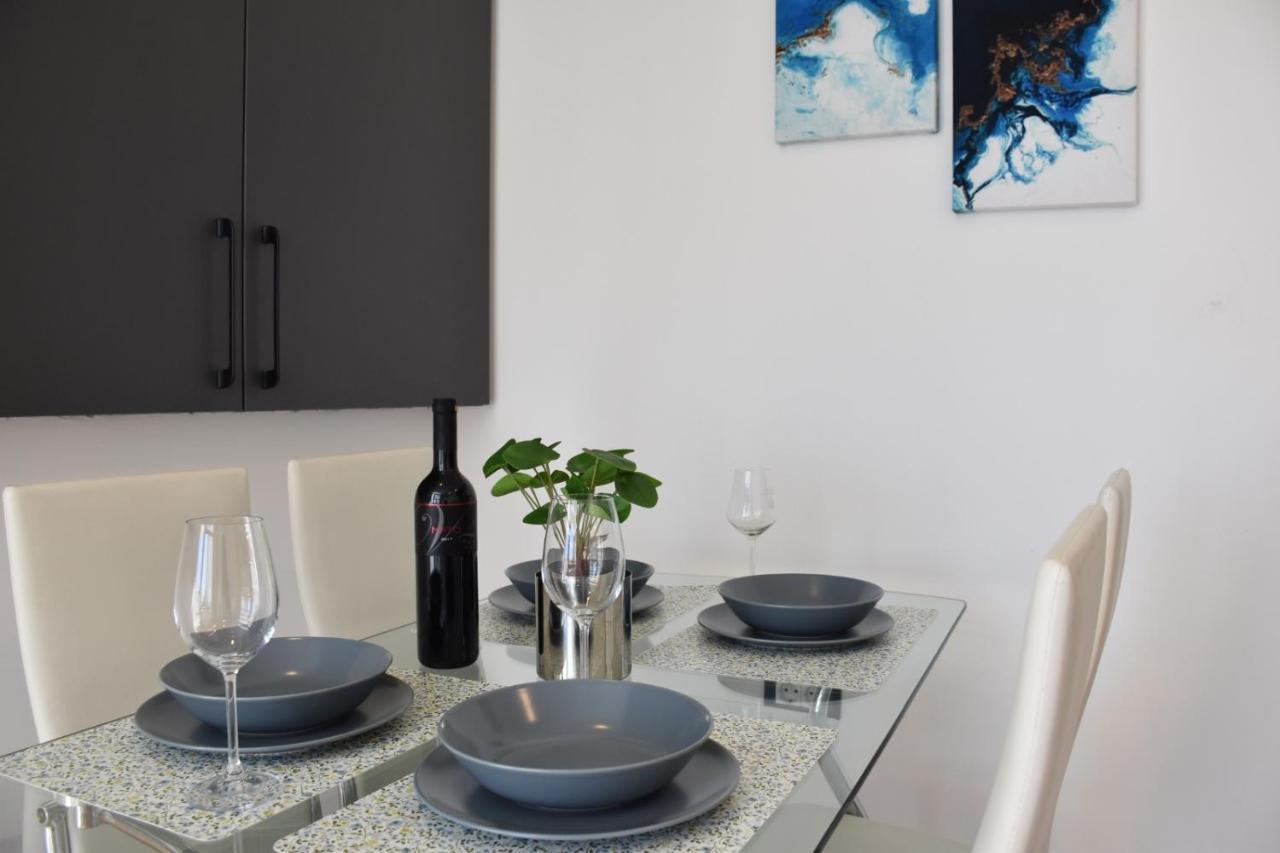 Apartman Lucana Appartement Tribalj Buitenkant foto
