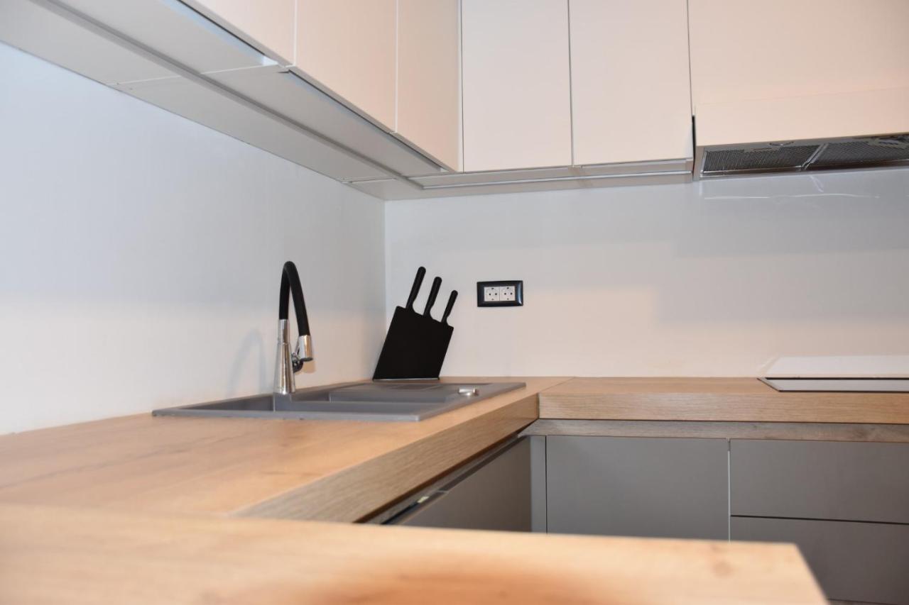 Apartman Lucana Appartement Tribalj Buitenkant foto